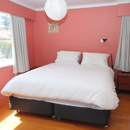 Waiwera Beach Getaway Exterior photo
